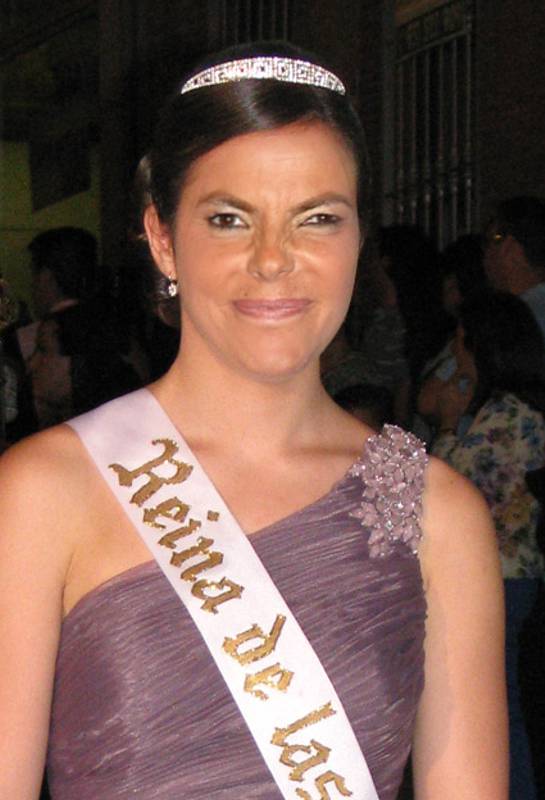 Leticia Sabater rodeada de su banda