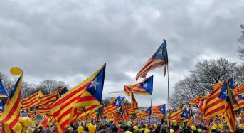 El Gobern contrata a 45.000 figurantes para su manifestación en Bruselas.