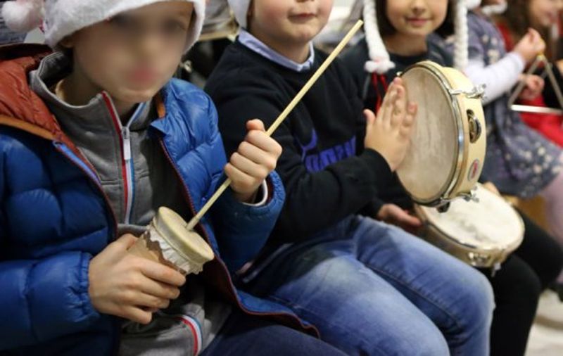 Niños villancicos escrache Podemita