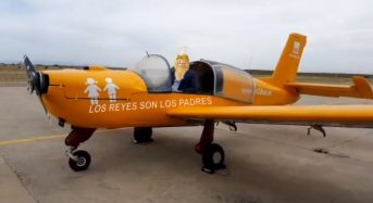 Hazte Oír volará su avioneta por encima de la Cabalgata de Reyes de Vallecas.