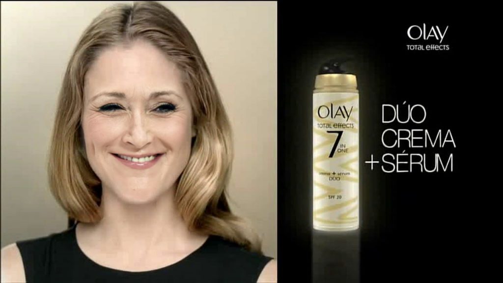 Cristina Cifuentes robando en un Eroski unos botes de Oley cosméticos