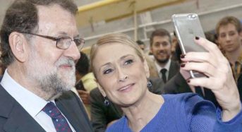 Una conocida casa de apuesta paga 50:1 a que Rajoy no se hace una foto con Cifuentes