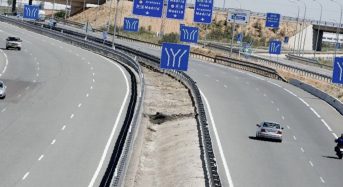 Fomento reconoce que se rescatan autopistas para que comunistas como Iglesias tengan un puente bajo el que vivir
