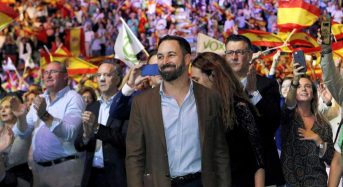 VOX propone que la siesta de tres horas sea obligatoria, tortilla sin cebolla y boina calada.