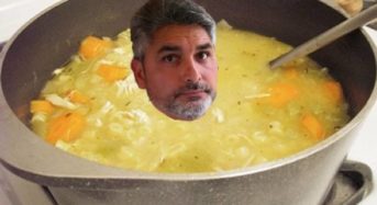 Juan José Cortes se aparece en la sopa de una familia de Murcia.