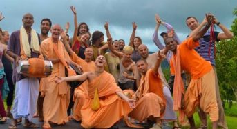 Un grupo de hare krishna se ofrece a curar la homosexualidad a posibles votantes de VOX por 10.000 euros.