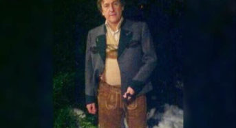 Hermann Tertsch, candidato de VOX, promete ir todos los días vestido de tirolés si es elegido eurodiputado.