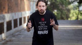 [ATENCIÓN SPOILER]      Pablo Iglesias conocía el final de Juego de Tronos cuando posó con la camiseta donde se podía leer «No soy una princesa, soy una Khalëësi».
