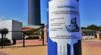 Aparecen carteles en Sevilla ofreciendo clases de matemáticas a los votantes de VOX.