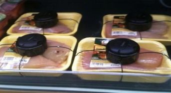 La inseguridad en Barcelona obliga a los supermercados a alarmar las bandejas de pechuga de pollo.