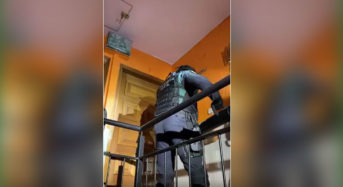 Un fabricante de puertas recibe un aluvión de llamadas interesándose por su producto gracias a la Guardia Civil.