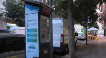 La violencia no cesa en Cataluña: los CDR aparcan en la zona azul sin pagar.