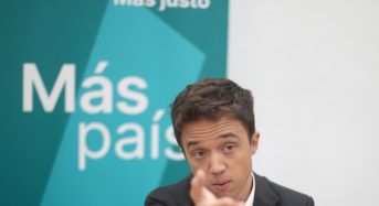La madre de Errejón permite a su hijo ir a actos de campaña pero le obliga a llegar a casa antes de la diez.