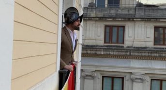 La milagrosa recuperación de Santiago Abascal pone en alerta a científicos de todo el mundo que buscan la cura del coronavirus.