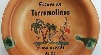 Denuncia a su tía porque le trae un souvenir de «Estuve en Torremolinos y me acordé de ti»