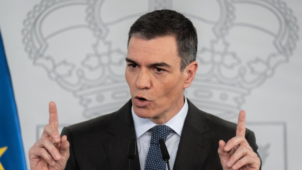 RTVE repondrá ‘Blancanieves y los 7 enanitos’ para celebrar que a Sánchez le crecen los enanos
